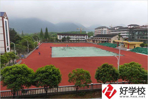 邵陽電商中專有哪些？管理如何？