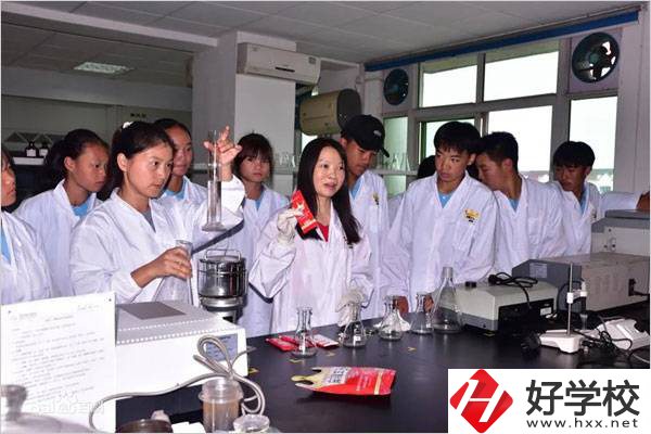 岳陽有哪所中職學校有辣條專業？該專業學了有用嗎？