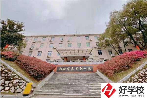 長沙有哪些中專接收轉學生？轉學后可以換專業嗎？