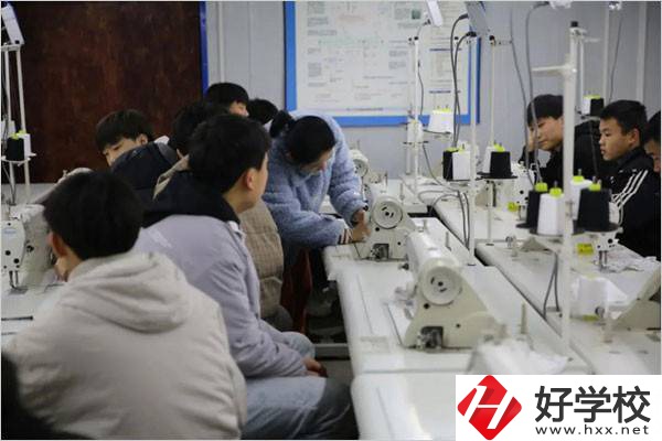 麻陽苗族自治縣職業中等專業學校實訓室