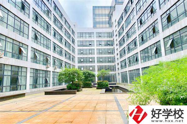 湖南曙光科技技工學校有助學政策嗎？有哪些招生專業？