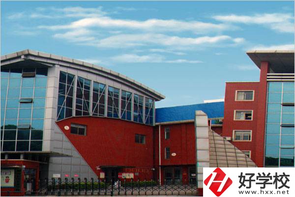 為什么選擇湖南長沙藝術學校？一定要看這4點！