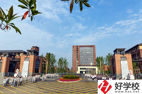 常德財經中等專業學校大門