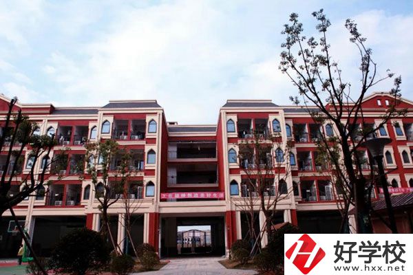 長沙湘麓醫藥中等職業技術學校中藥專業怎么樣？