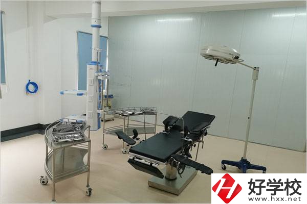 衡陽市瀟湘衛生中等專業學校實訓室