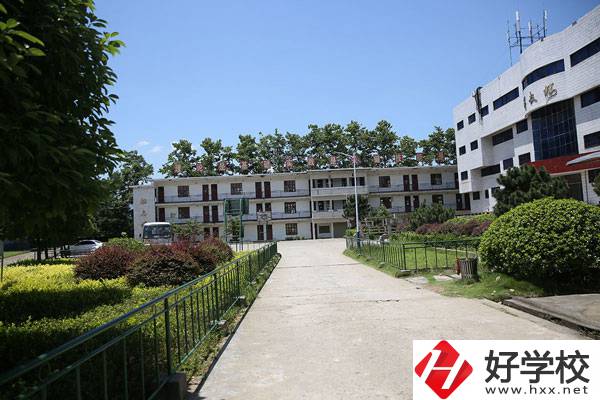 懷化市溆浦有什么中專學校？辦學條件如何？