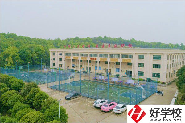長沙市湘華中等職業學校教學樓
