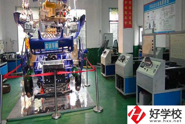  益陽市第一職業中專學校實訓室