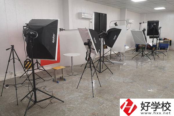 邵陽市中南科技職業學校有哪些熱門專業？