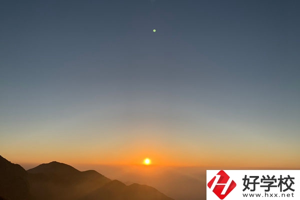 醴陵市陶瓷煙花職業技術學校怎么樣？師資力量如何？