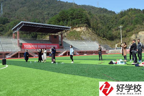 安化縣職業中專學校是公辦院校嗎？有哪些專業？