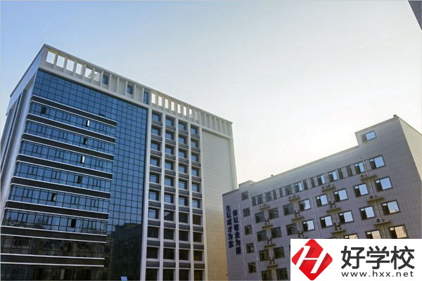 湖南智云技工學校怎么樣？有什么優勢？