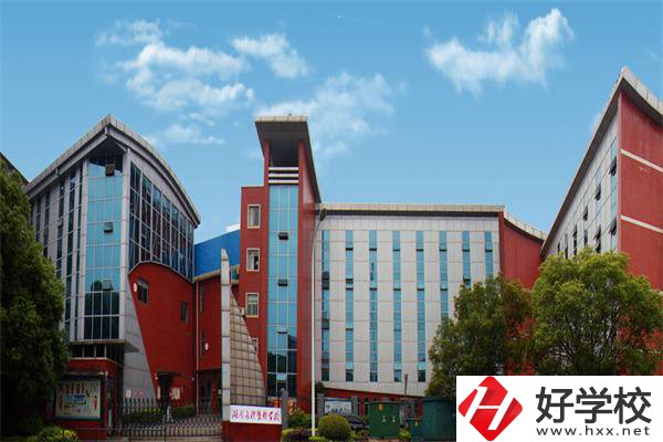 湖南長沙藝術學校有哪些招生專業？