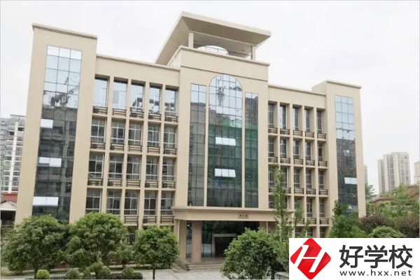 邵陽市哈博職業中專學校