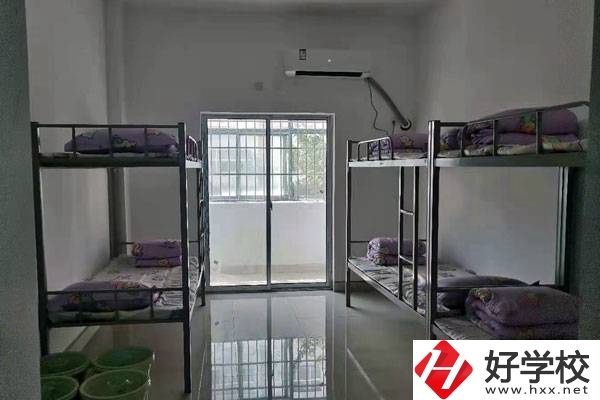 邵陽二紡機技工學校屬于大專嗎？有哪些招生專業？
