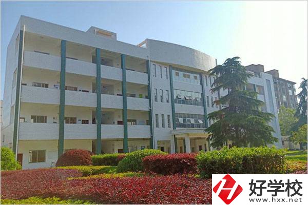 常德技校怎么樣？就讀技?？梢陨龑W嗎？