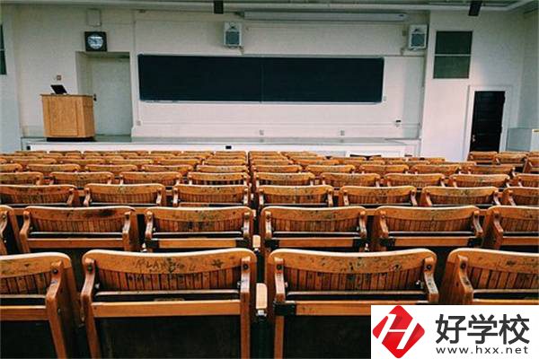 在湖南“晚熟”的孩子該何去何從？該怎么擇校？
