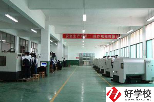 益陽有哪些公辦中專？辦學條件好不好？