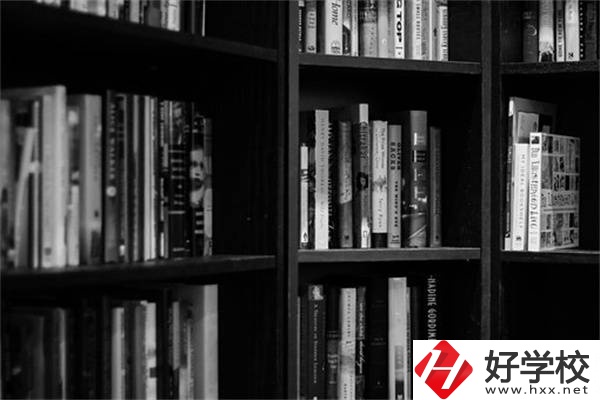 湖南初中畢業選3+2還是3+3？有五年制大專推薦嗎？