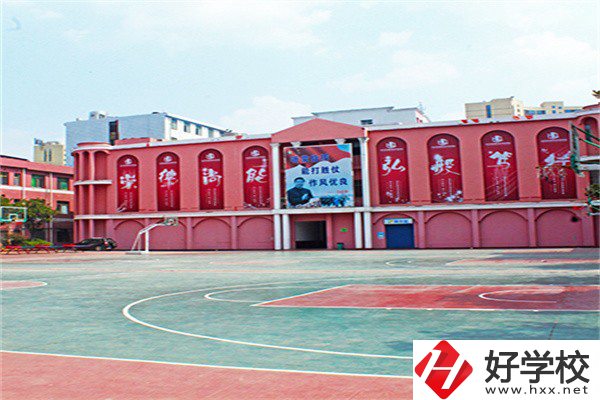 長沙民辦重點中專有哪些？收費如何？
