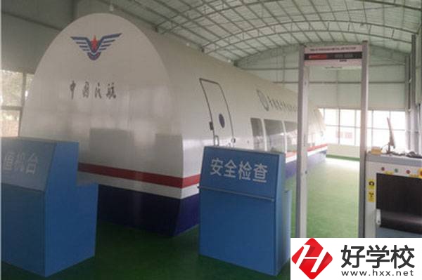 常德德才科技職業學校實訓室