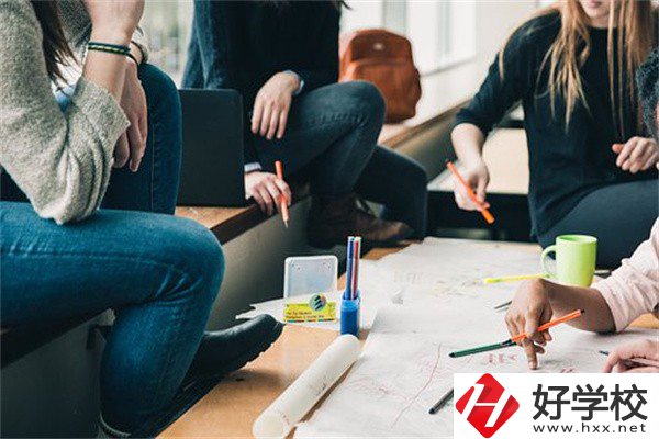 湖南職校讀3+2好還是五年一貫制好？