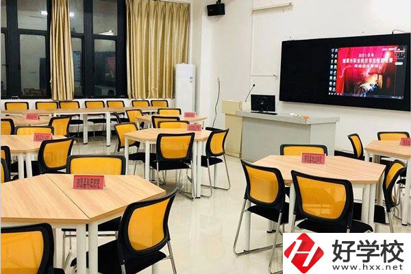 湘潭鋼鐵中職在哪里？辦學條件怎么樣？