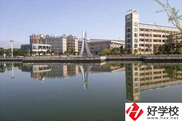 寧鄉市職業中專學校是公辦還是民辦？有哪些辦學成果？