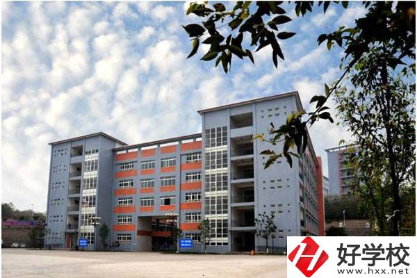 長沙市中遠職業中專學校有什么特色?招生多嗎?
