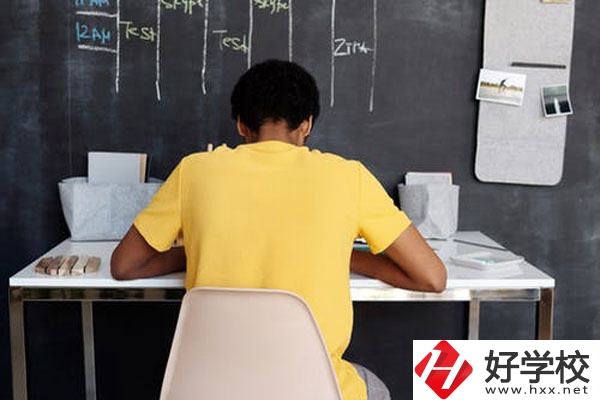 郴州有哪些公立的中專學校？專業有哪些？