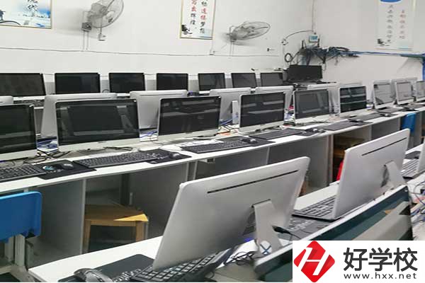懷化市大鑫藝術職業學校