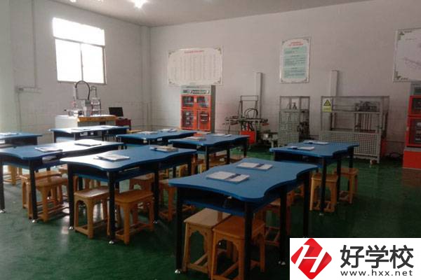 湘西涉外經濟職業學校辦學條件怎么樣？有哪些特色專業？