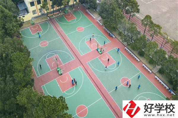 衡陽市鐵路運輸職業學校學費貴嗎？有哪些特色？