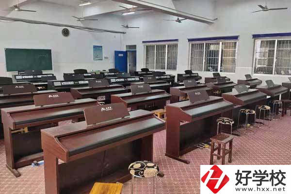 岳陽市第一職業中等專業學校怎么樣？得過哪些榮譽？