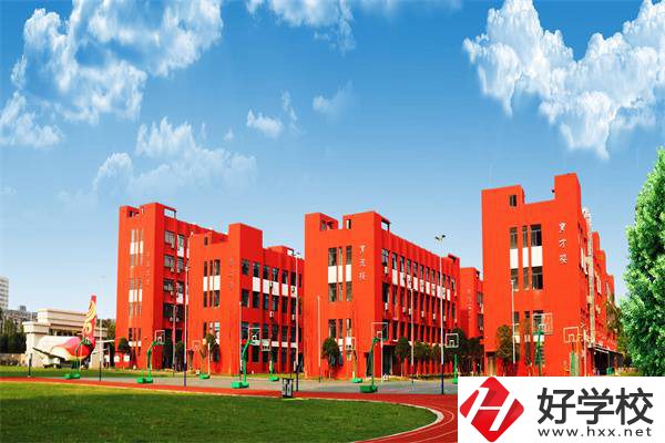 長沙開福區共有幾所中職學校？有沒有公辦的？