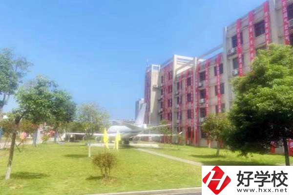 長沙經貿職業中?？梢詤⒓痈呖紗?？還有哪些升學方式？