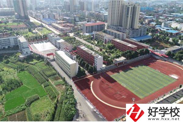 新田縣職業中等專業學校有什么特色?學費多少?