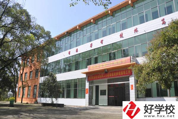 衡陽蔡倫科技中等職業學校是公辦的嗎？有哪些優勢？