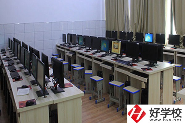 通道侗族自治縣職業技術學校實訓室