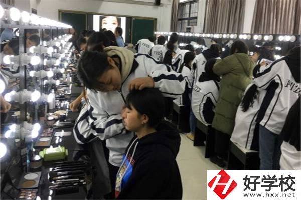 湘西有哪些學美發的中職學校？專業好就業嗎？