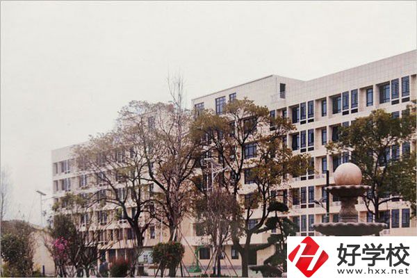 岳陽市江南通信職業技術學校實訓樓