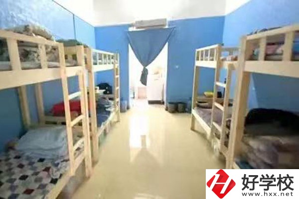 湖南省體育運動學校的辦學條件怎么樣？
