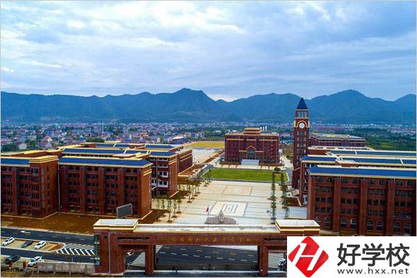 湖南省湘北職業中專學校大門