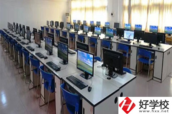 衡陽中創商貿職業學校實訓室