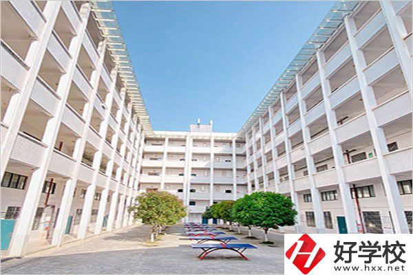 宜章縣中等職業技術學校教學樓