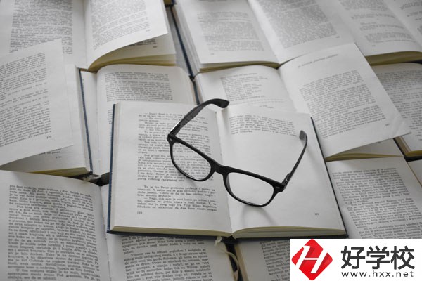 女生在衡陽讀衛校怎么樣？有前途嗎？
