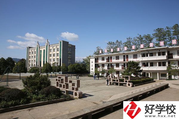 懷化溆浦縣職業中專怎么樣？有哪些招生專業？