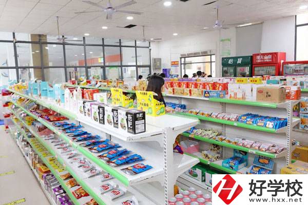 湖南龍驤集團技工學校有什么優勢?學費貴嗎?
