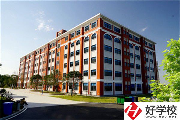 長沙開設了舞蹈專業的民辦中專有哪些？
