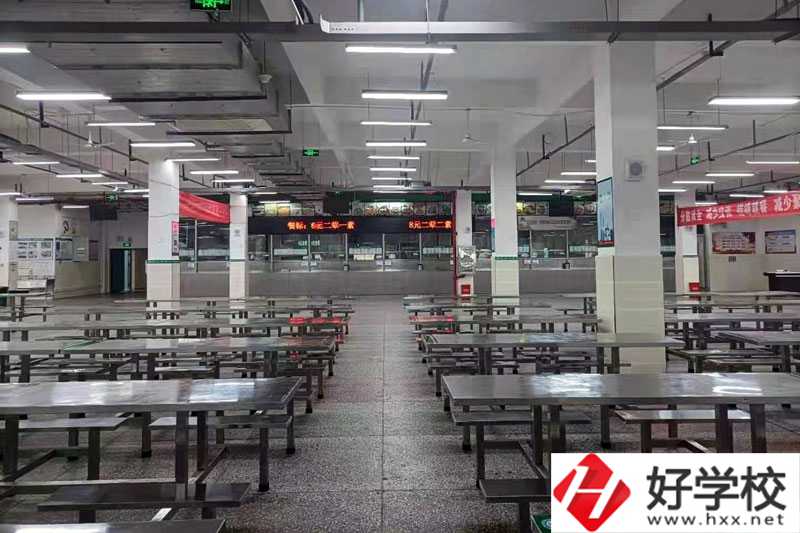 長沙汽車工業學校食堂